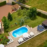 ヴィラ House Mikela Heki, Pazin By Istrialux